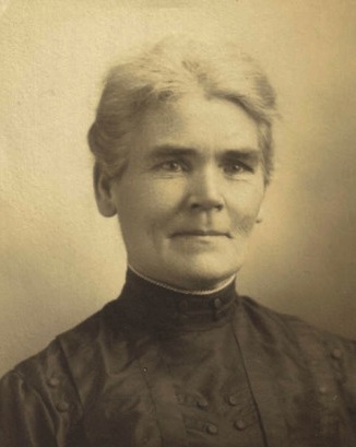 Louise (Reisenberg) Schroeder, circa 1900.